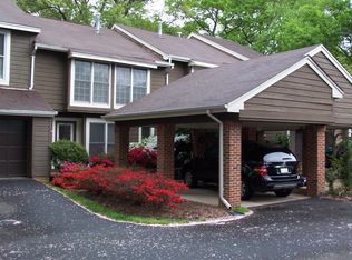 11414 Fairway Dr, Reston, VA 20190