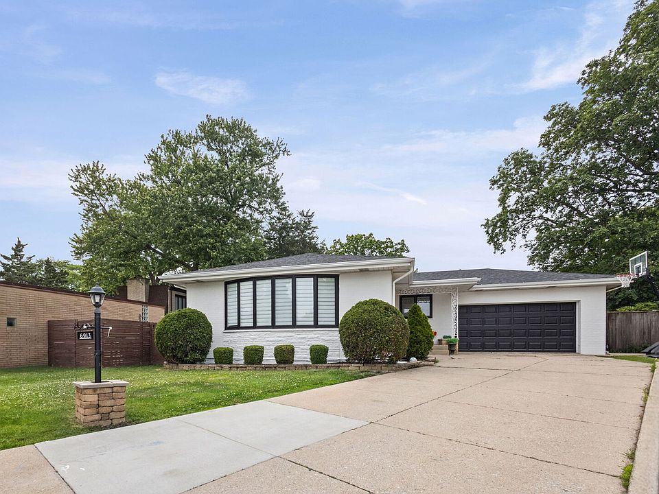 1st image of 6913 N Concord Ln