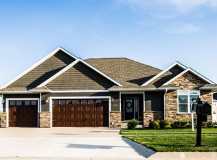 2609 Lavender Ln, Burlington, IA 52601