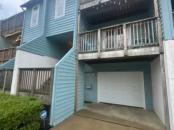 2499 Arctic Ave, Virginia Beach, VA 23451