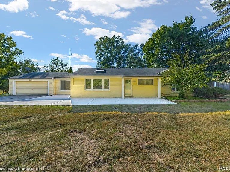 6550 Inkster Rd — Photo 30