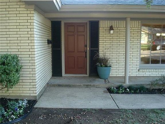 2nd image of 3813 Wedgway Dr