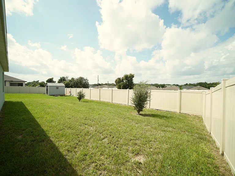 4325 Deleon St — Photo 3