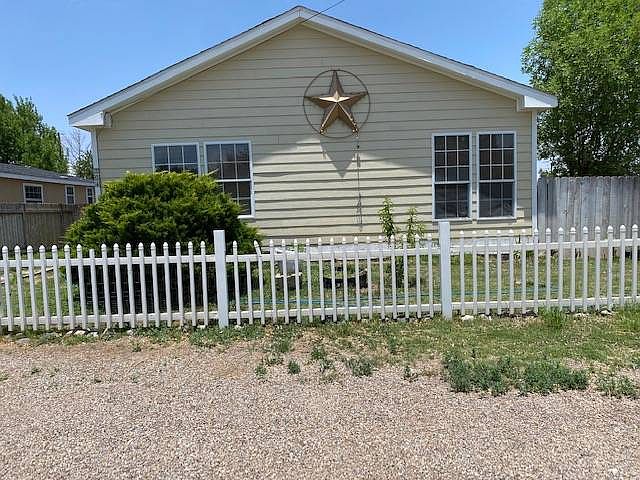 1st image of 704 W Galveston St