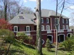 3294 Erie Ave, Cincinnati, OH 45208
