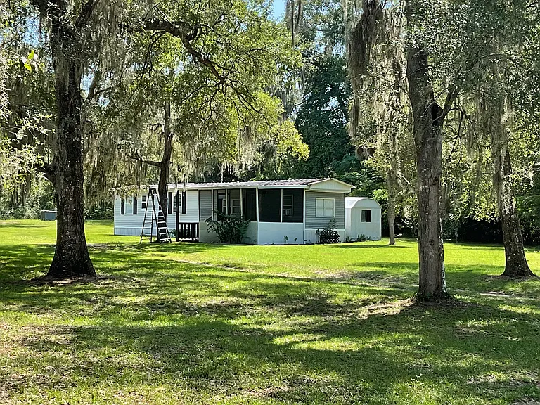 5732 N Carl G Rose Hwy — Photo 1