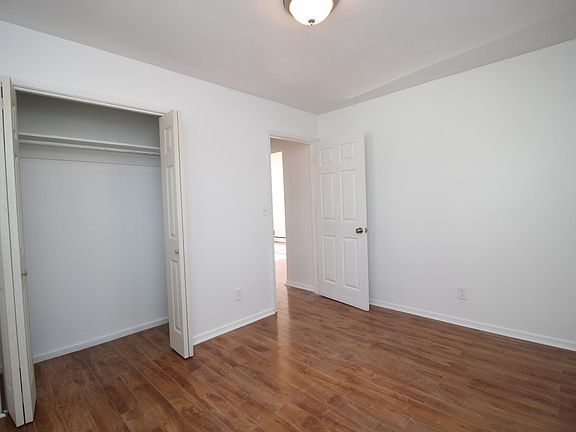4th image of 11 Lake Ave