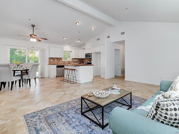 3rd image of 108 3/4 Hannalei Dr