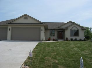 6303 Deerpath Trl, Sheboygan, WI 53081