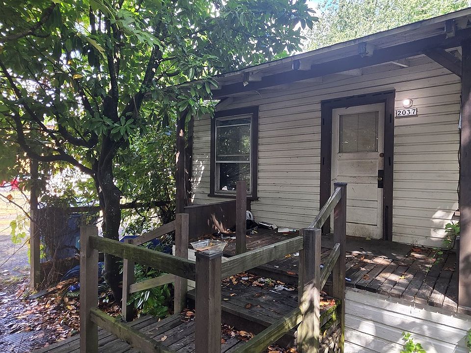 1st image of 2037 E St