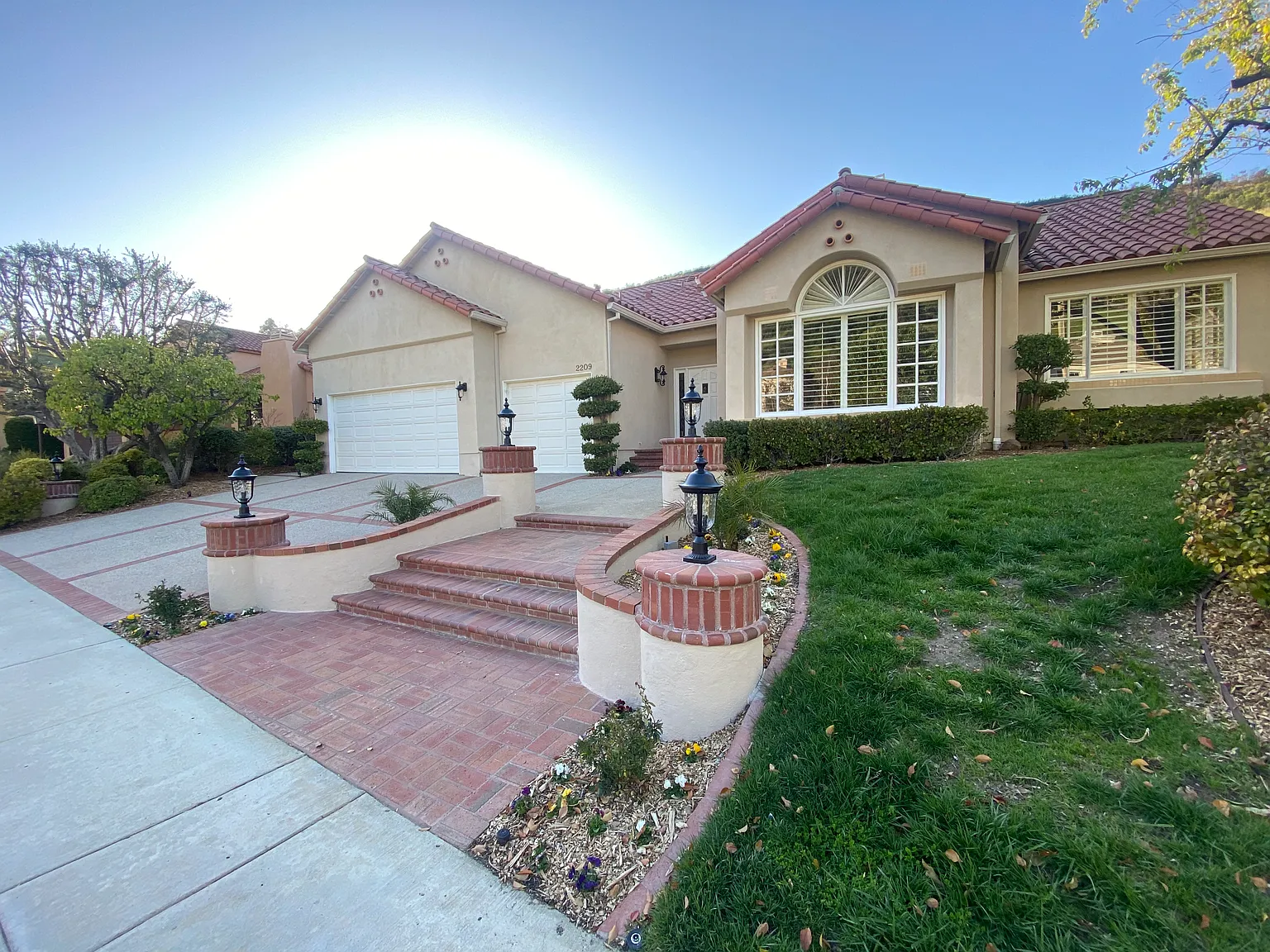 4 bed, 3.5 bath, 3562 sqft, $8,800 — Photo 3
