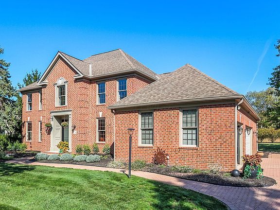 3rd image of 7744 Heatherwood Ln