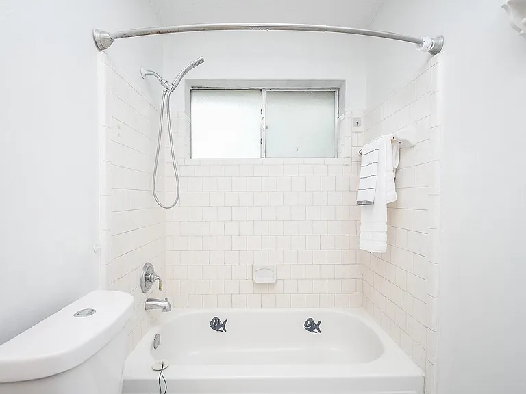 2406 Blue Mist Ct — Photo 28