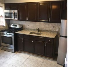 2822 Edgecombe Cir S, Baltimore, MD 21215