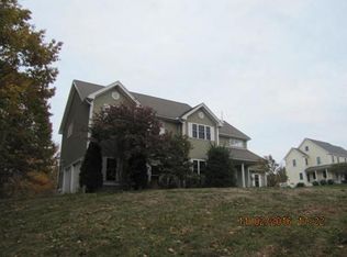 485 Arnhow Farm Rd, Fitchburg, MA 01420