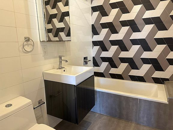 4th image of 59 W 126th St #3B