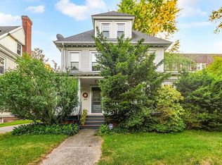 18 Washington Rd, Springfield, MA 01108