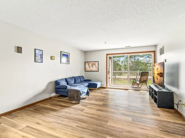 1215 Ferndale St N #A12, Maplewood, MN 55119