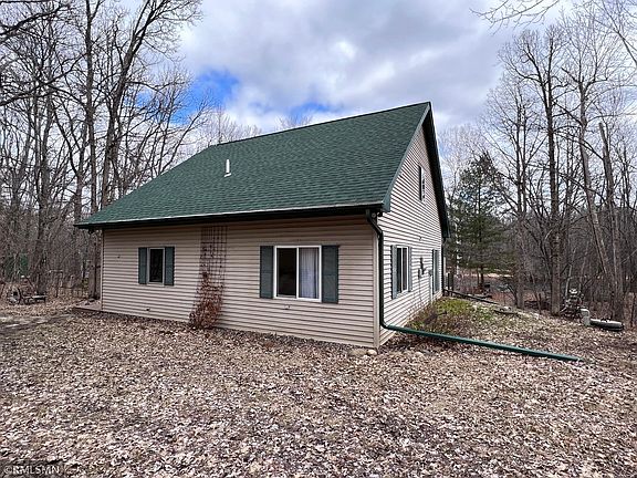 4th image of 26688 Riverview Dr