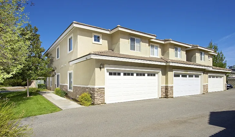 Parkview Townhomes — Photo 3