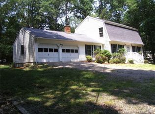 7 Briar Hill Dr, Old Lyme, CT 06371