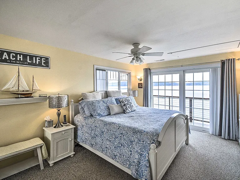 9946 Johnson Point Rd NE — Photo 16