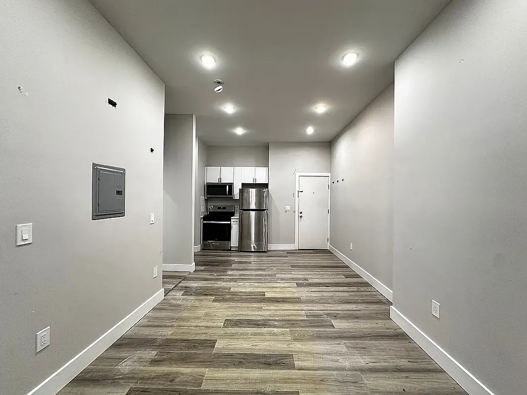 Building Photo - 518 Central Ave #2