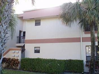 1st image of 4122 Carambola Cir S