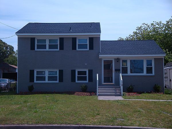 1st image of 10 Briarwood Dr