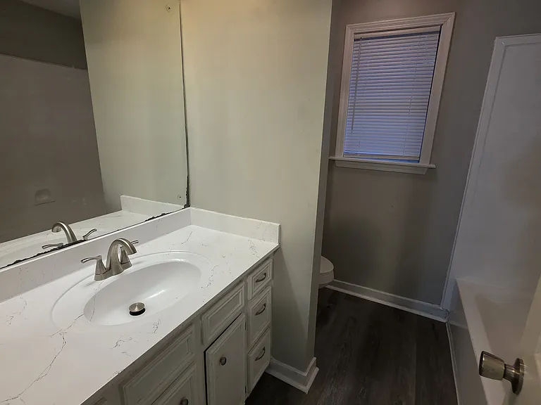910B Glastonbury Cir — Photo 14