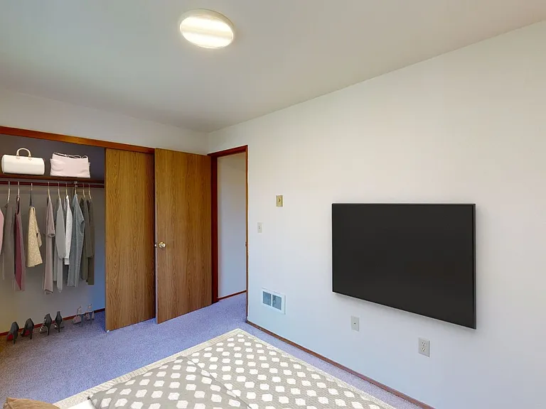 Willow Bay Apartments — Photo 29