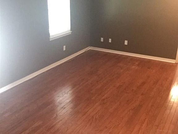 3rd image of 5836 Vestavia Ln