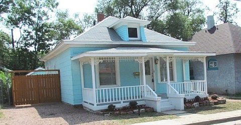 Fresh paint, easy off street parking.