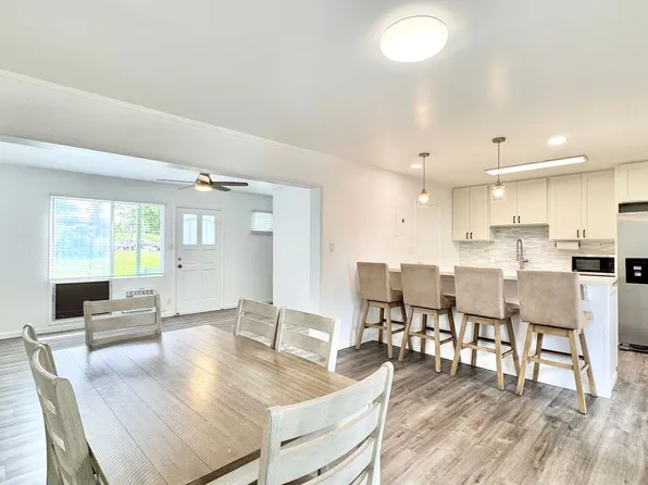 98-801 Noelani St APT B, Pearl City, HI 96782