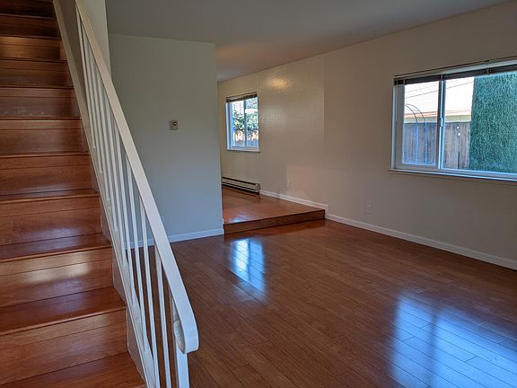 4th image of 1177 W Olive Ave