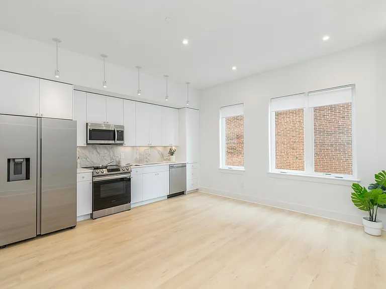 4037 Powelton Ave #3 — Photo 9