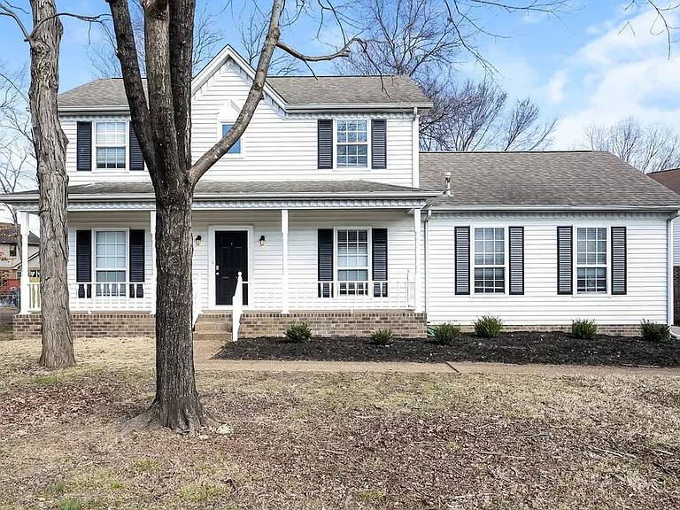 812 Dresden Ct — Photo 1