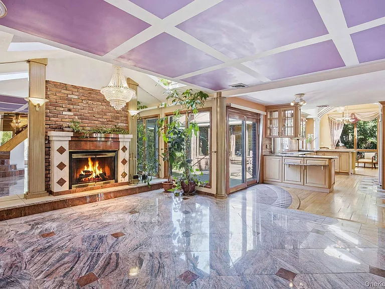 1 Bridle Path Dr — Photo 6
