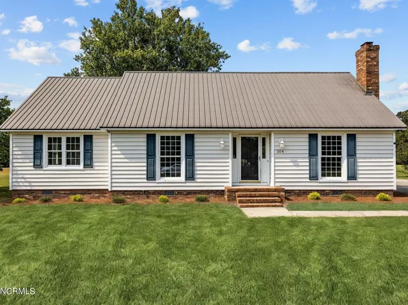 206 Cromartie Road, Elizabethtown, NC 28337