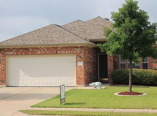 121 Almquist St, Hutto, TX 78634