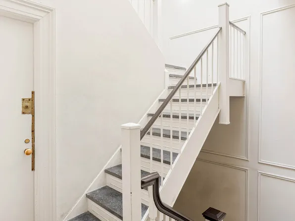 7 East 88th Street image 21 of 22