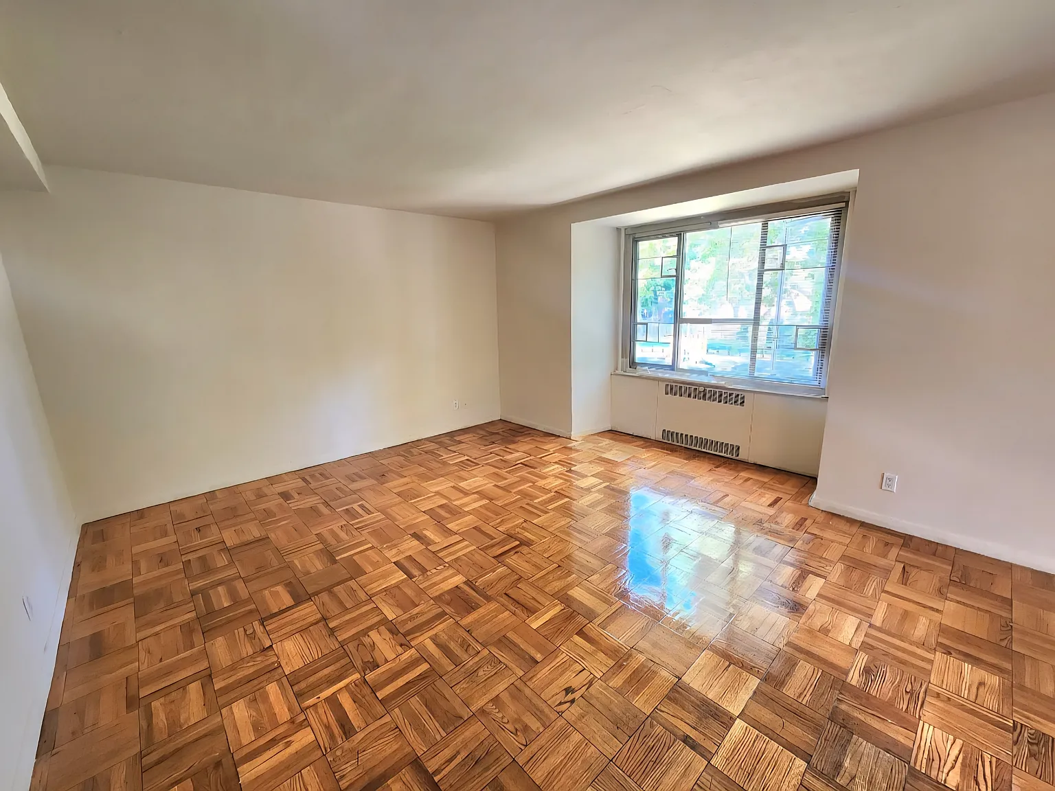 1 bed, 899 sqft, $2,375 — Photo 4