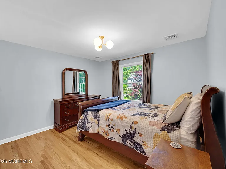 402 Morgan Pkwy — Photo 25