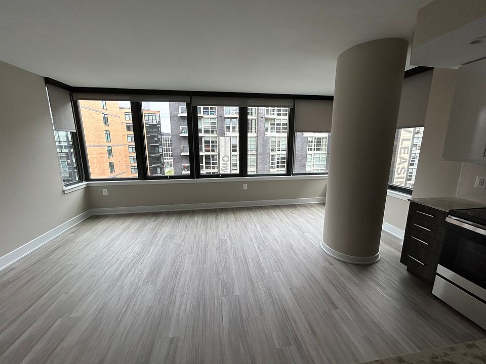 1st image of 1001 New Jersey Ave SE Unit 1141