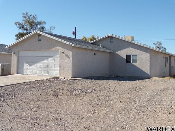1st image of 1489 Bluffs Cir