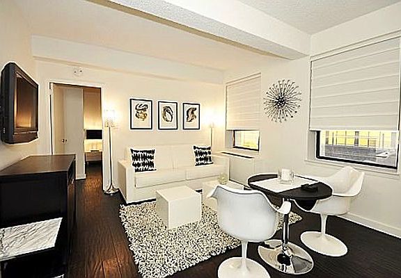 4th image of 150 W 51st St APT 1102
