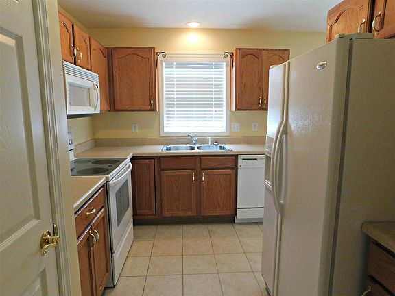 4th image of 10585 Midway Dr