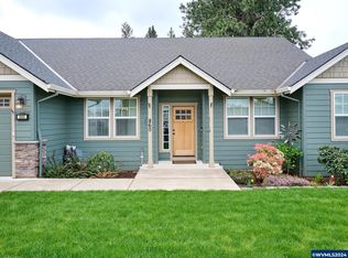 860 SE Darrow Rd, Estacada, OR 97023