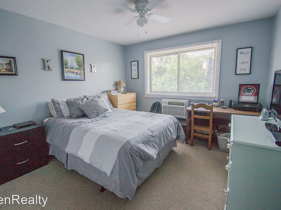 1st image of 900 W Fullerton Ave APT 4E