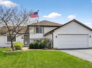 6822 Hadrian Dr, Joliet, IL 60431